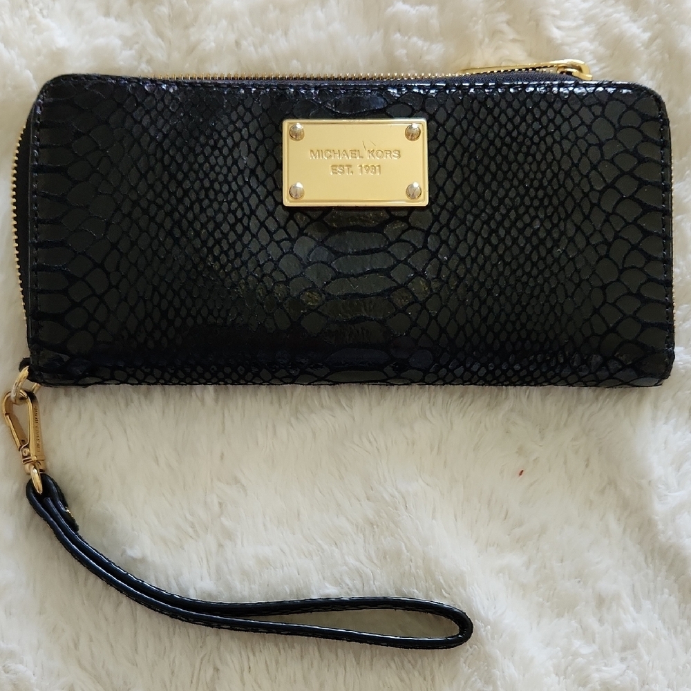 Michael Kors Black Wristlet Wallet